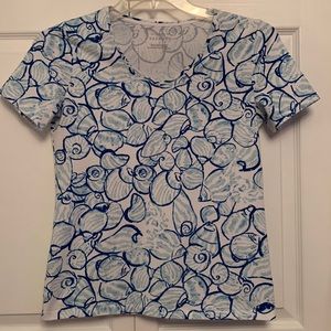 Talbots Tee with Sea Shells Print In Excellent Condition Small